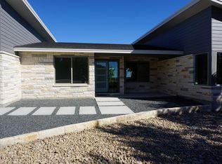 8605 Bluesky Ln, Lago Vista, TX 78645