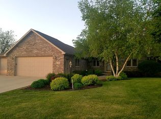 386 Ridge Way Dr, Brillion, WI 54110