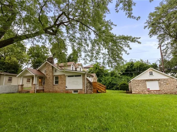 1238 E 83rd Ter, Kansas City, MO 64131