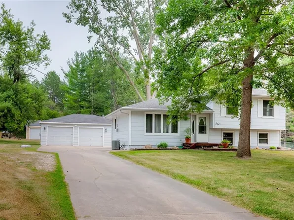 513 N 6th St, Polk City, IA 50226