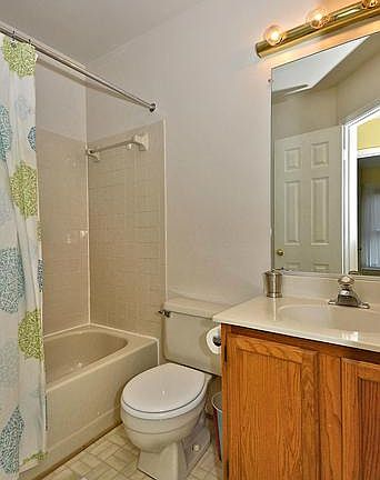 2nd image of 18460 Heritage Hills Dr