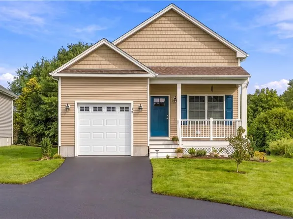 12 Abigale Ct, Coventry, RI 02816