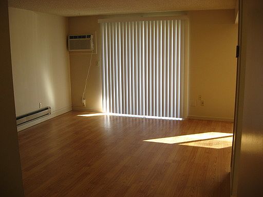 3rd image of 2805 E Upriver Dr APT 1