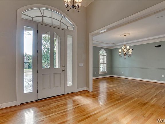 2nd image of 6801 Elaina Ln