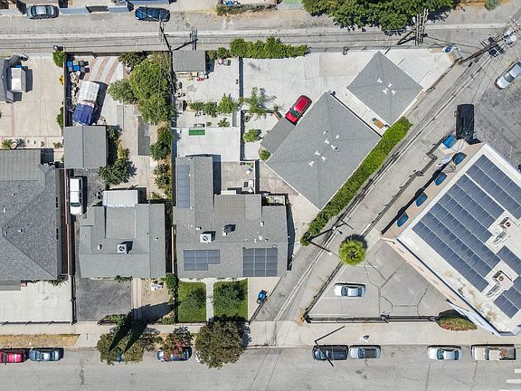 3rd image of 6255 Auckland Ave