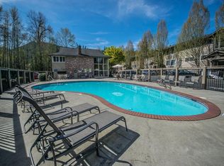 Creekside Apartments, Issaquah, WA 98027
