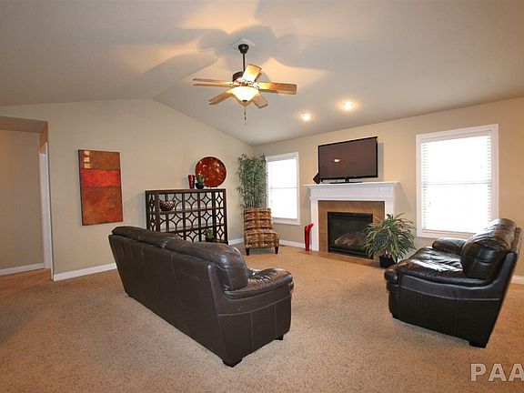 5th image of 3914 W Hearthwood Dr