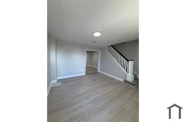 Building Photo - 5333 Denmore Ave