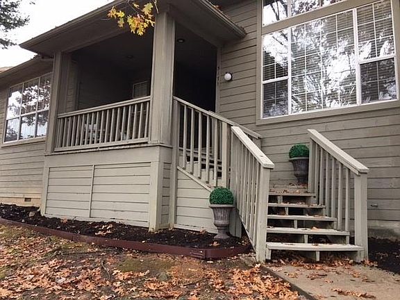 2nd image of 3171 N Warwick Dr