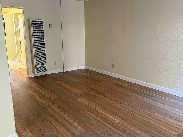 7547 W Manchester Ave #306 — Photo 9
