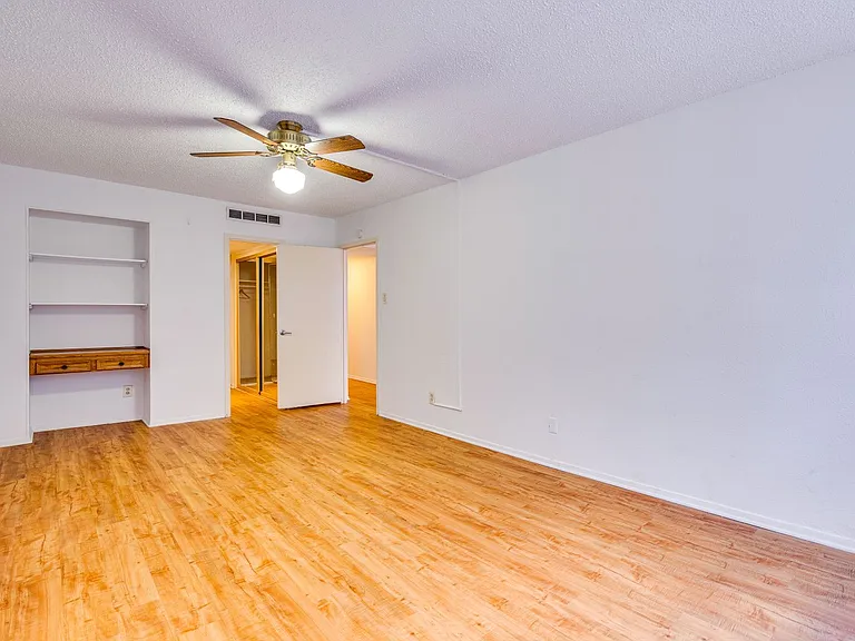 1800 Lavaca St #214 — Photo 24
