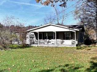 4404 N Lake Rd, West Farmington, OH 44491