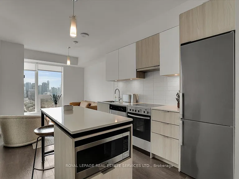 203 College St #2209 — Photo 9
