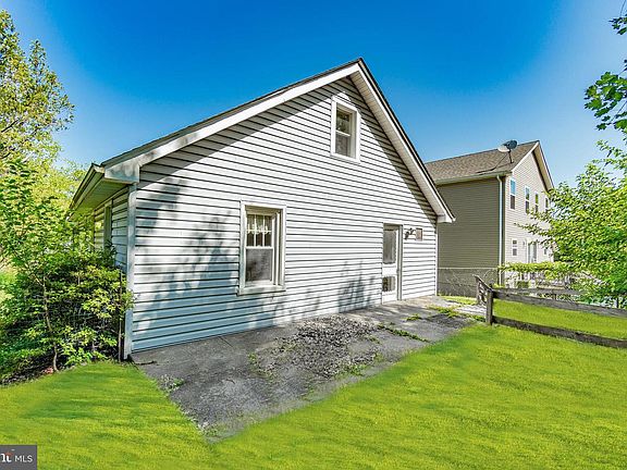 4th image of 5 Cherry St