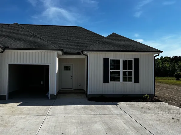 563 N Washington St, Pikeville, NC 27863