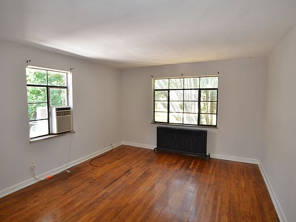 3rd image of 4211 North Ave #5