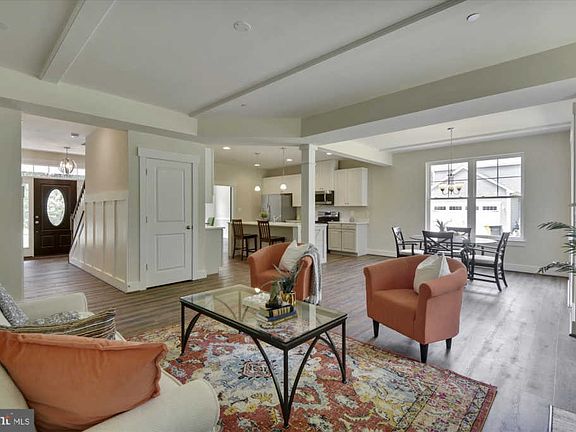 2nd image of 1501 Sirani Ln