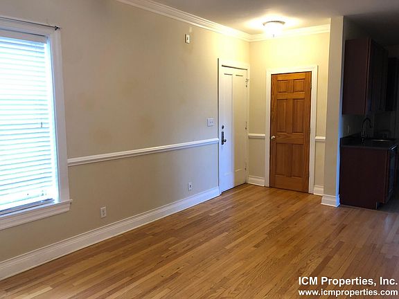 2nd image of 1950 W Leland Ave APT 2F