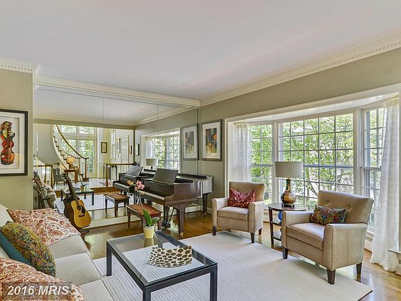 4th image of 5932 Maplewood Park Pl