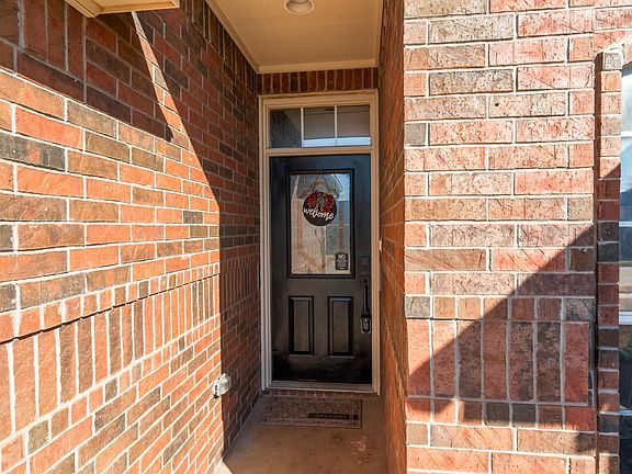 2nd image of 4811 Olympic Dr