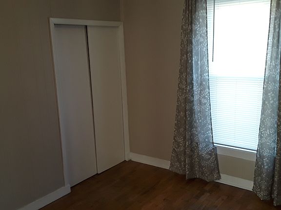 4th image of 1709 Grand Ave