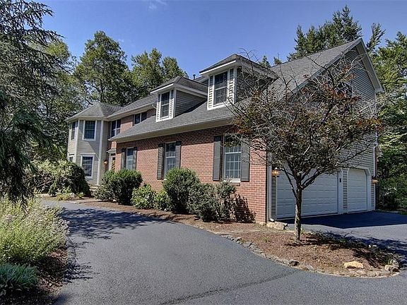 3rd image of 95 Juniper Dr