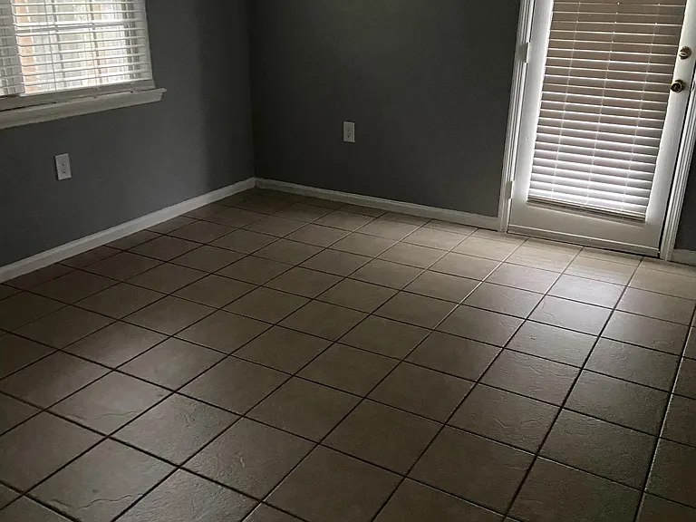 4209 Abingdon Ct — Photo 8