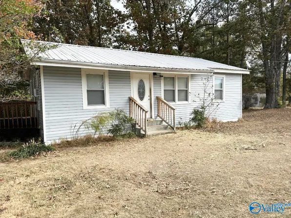 69 County Road 148, Town Creek, AL 35672