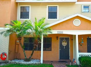10544 NW 6th St, Pembroke Pines, FL 33026
