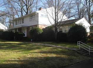 344 7th Ave NE, Hickory, NC 28601