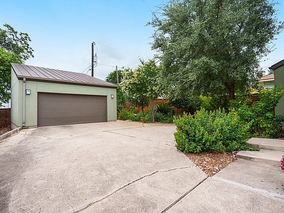 5th image of 1506 W Mistletoe Ave