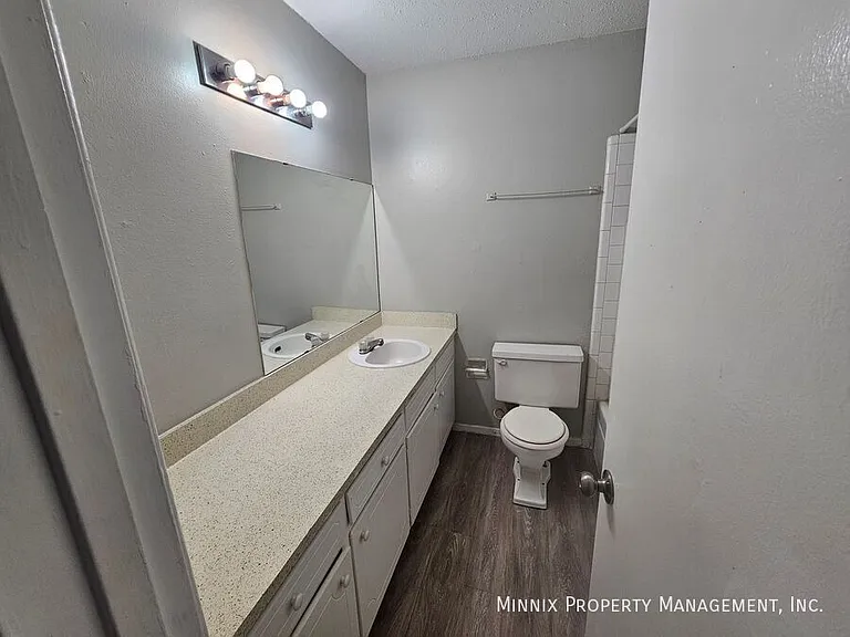 1704 Yonkers St #B — Photo 15