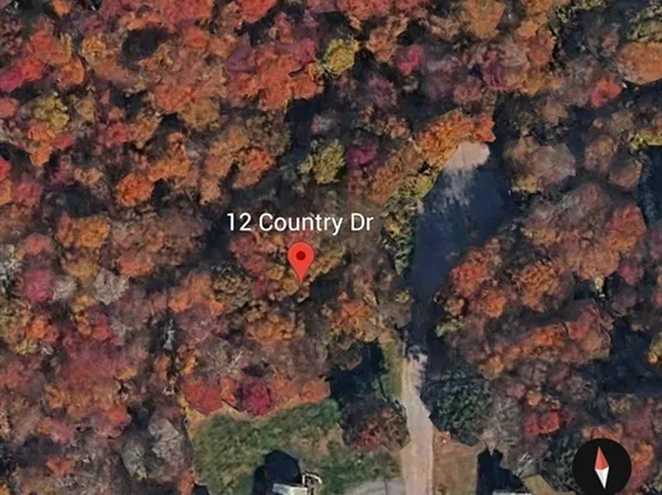 12 Country Dr, Hingham, MA 02043