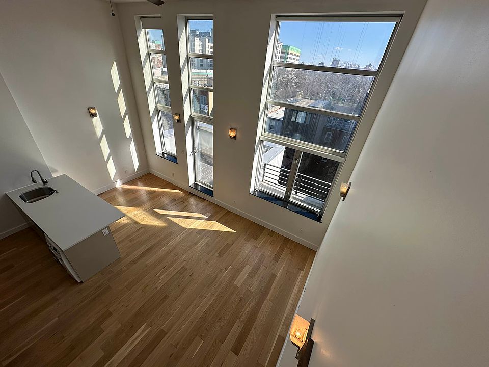 1st image of 93-97 Waverly Ave #4