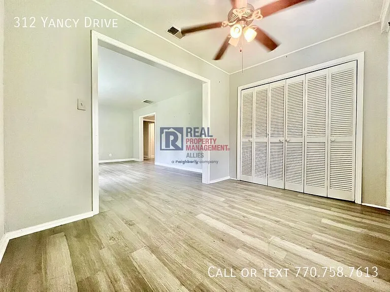 312 Yancy Dr SE — Photo 3