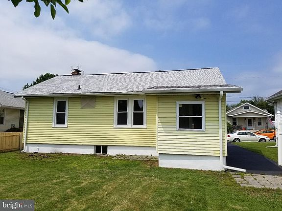 5th image of 212 Winston Ave
