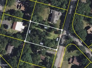 89 Suter Dr, Bushkill, PA 18324