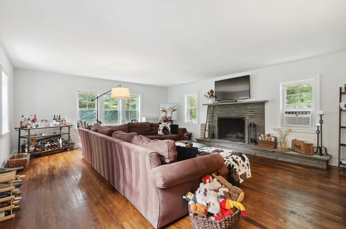3 bed, 2.5 bath, 2226 sqft, $5,300 — Photo 4