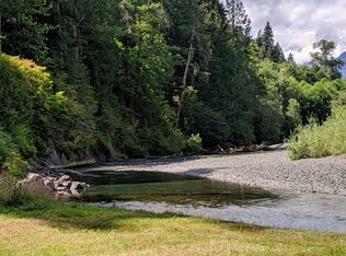 20 Cliffline Ct, Brinnon, WA 98320