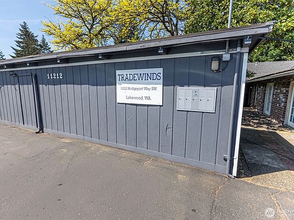 4th image of 11212 Bridgeport Way SW #10