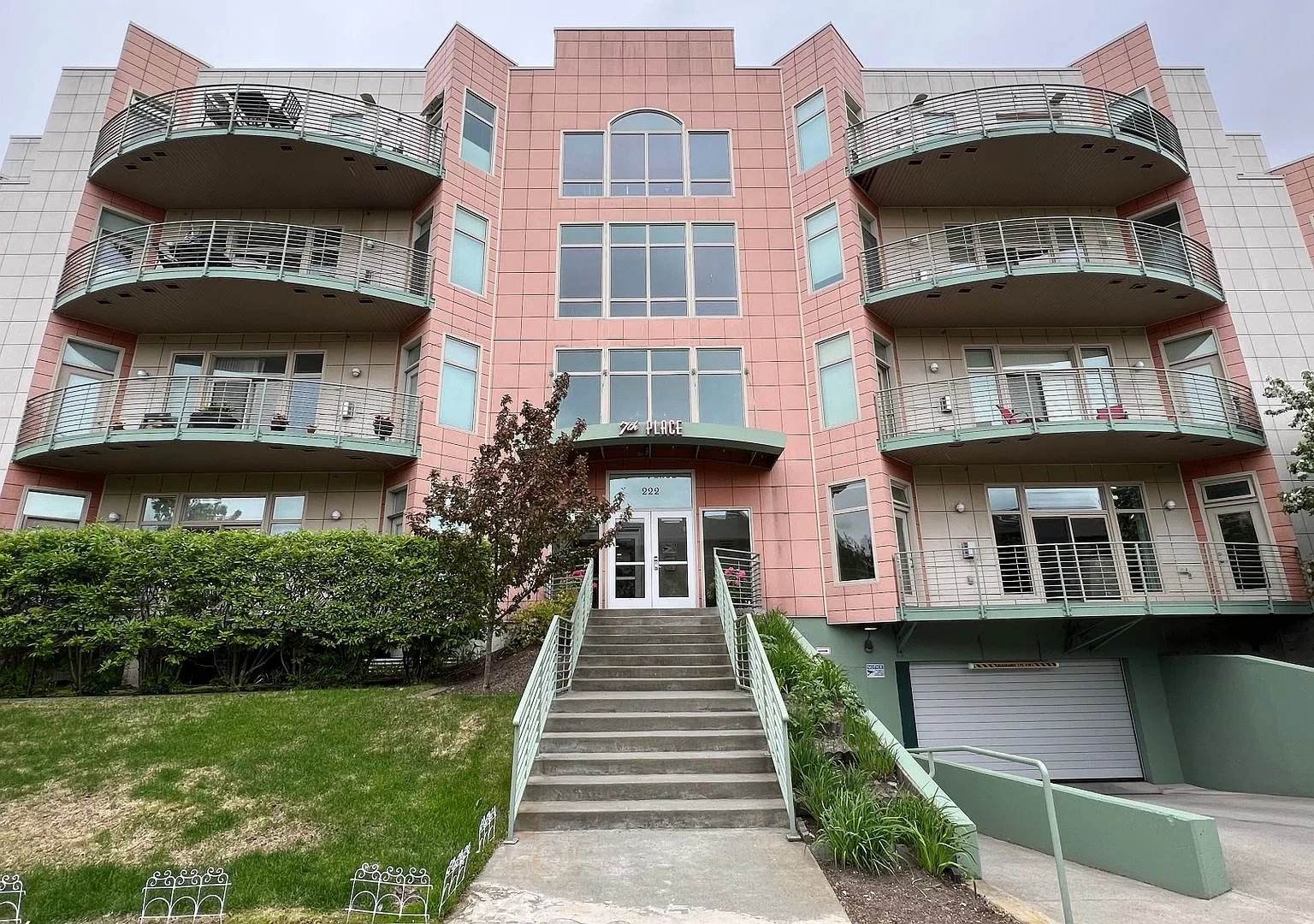 Beautiful (2) Bedroom, (2.5) Bathroom Condo in a Secure Downtown Building! — Photo 1