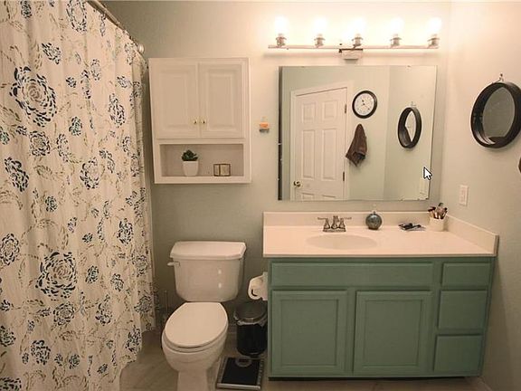 5th image of 3084 N Armory Dr