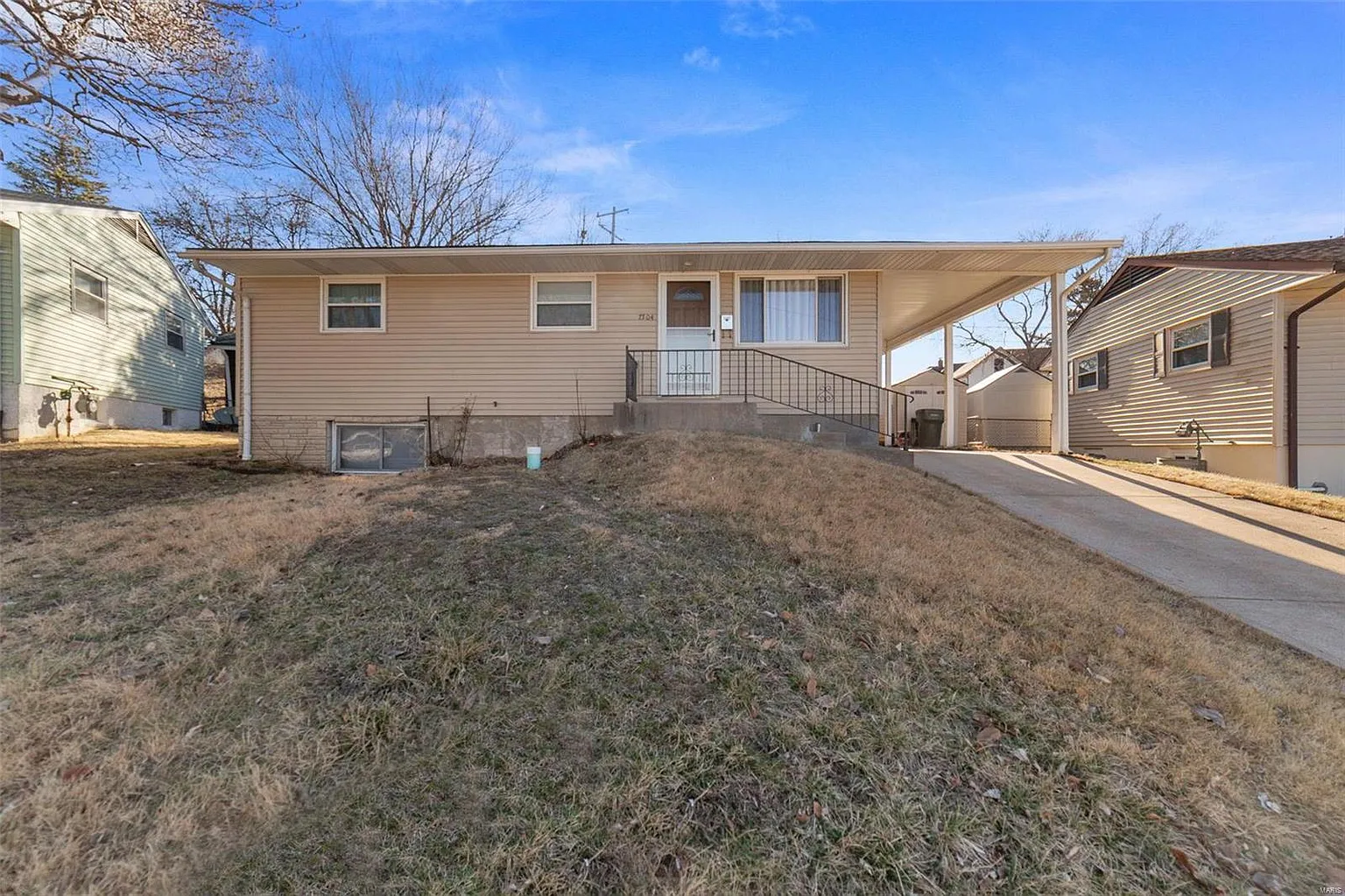 7504 Knackstedt St photo 1
