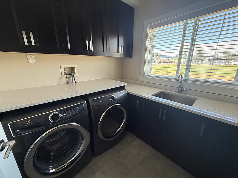1682 Regan Ave — Photo 16
