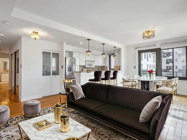 100 W Broadway #4C, Long Beach, NY 11561