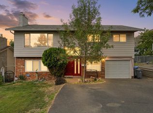 853 Alpine Ter, Kamloops, BC V2B6E7
