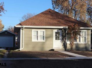526 1st Ave, Bayard, NE 69334