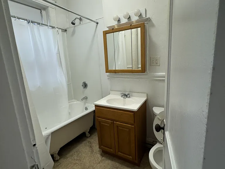 1330 Commonwealth Ave — Photo 3