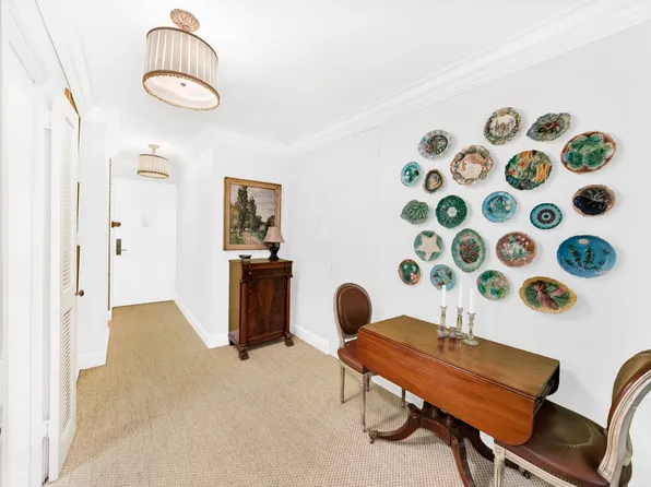 345 East 52nd Street image 5 of 5