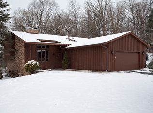 14028 Vale Ct, Eden Prairie, MN 55346